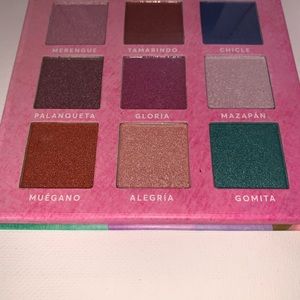 Macaría Dulce Amor Eyeshadow pallet 9 shades
